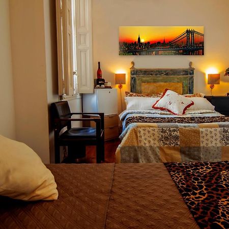 Alfonso VI , Plaza Mayor Apartaments & Rooms Madrid Bagian luar foto